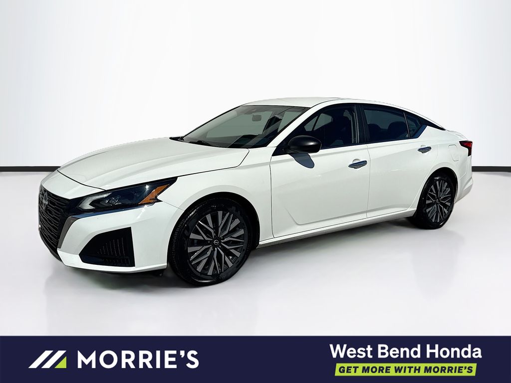 Glacier White 2025 Nissan Altima 2.5 SV FWD Sedan Front-Wheel Drive Continuously Variable Transmission