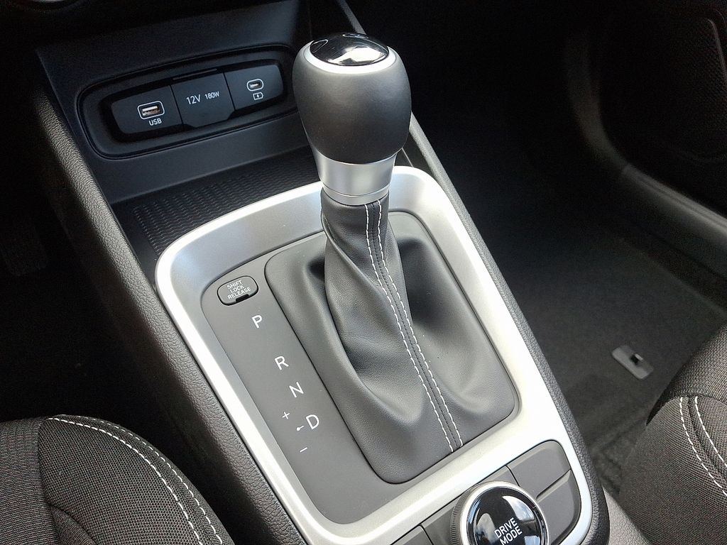 Thumbnail: 2025 Hyundai Venue - 7