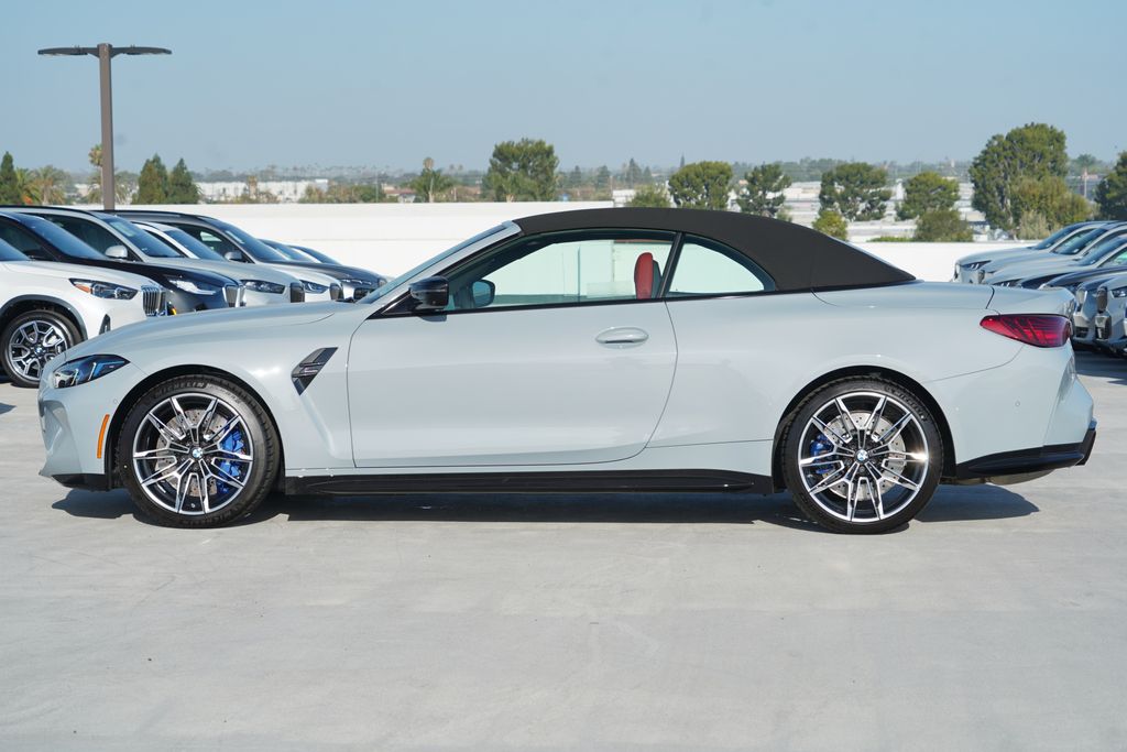 Thumbnail: 2027 BMW M4 - 5