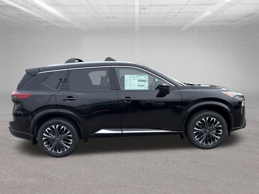 New 2026 Black Nissan Platinum image 5