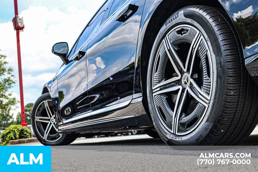 Used 2023 Black Mercedes-Benz 580 image 15