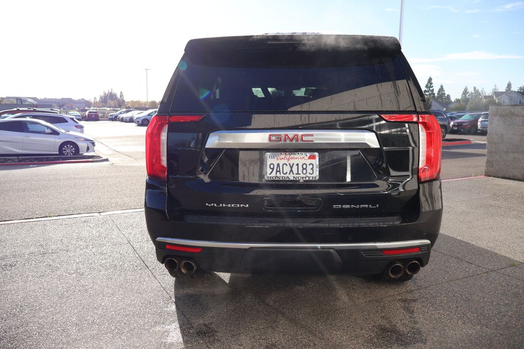 2022 GMC Yukon Denali 6