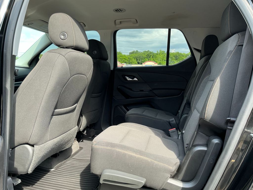 used 2020 Chevrolet Traverse car, priced at $22,794