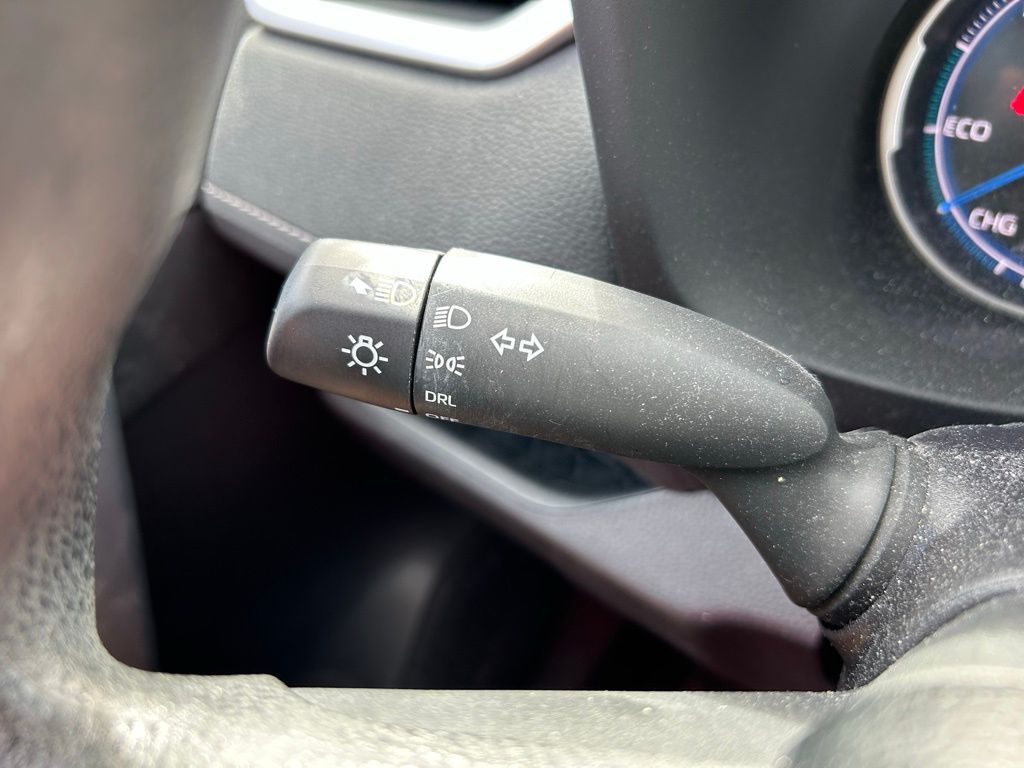 Thumbnail: 2025 Toyota RAV4 - 20