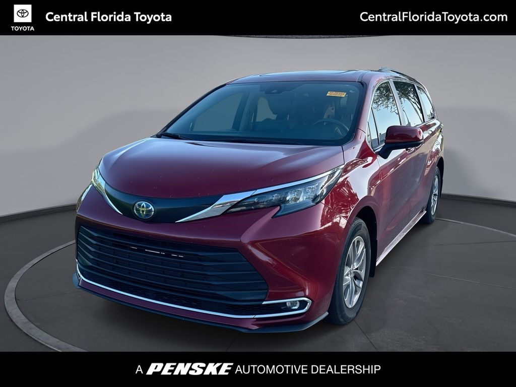 Thumbnail: 2024 Toyota Sienna - 1