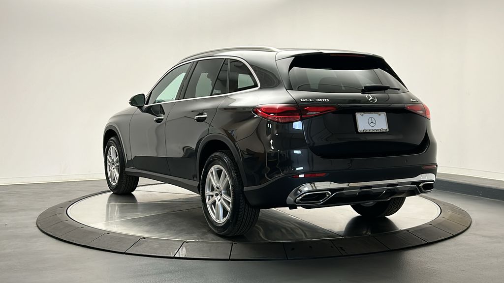 2025 Mercedes-Benz GLC 300 5