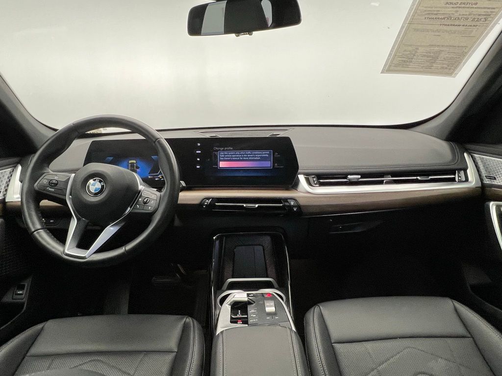 Thumbnail: 2025 BMW X1 - 10