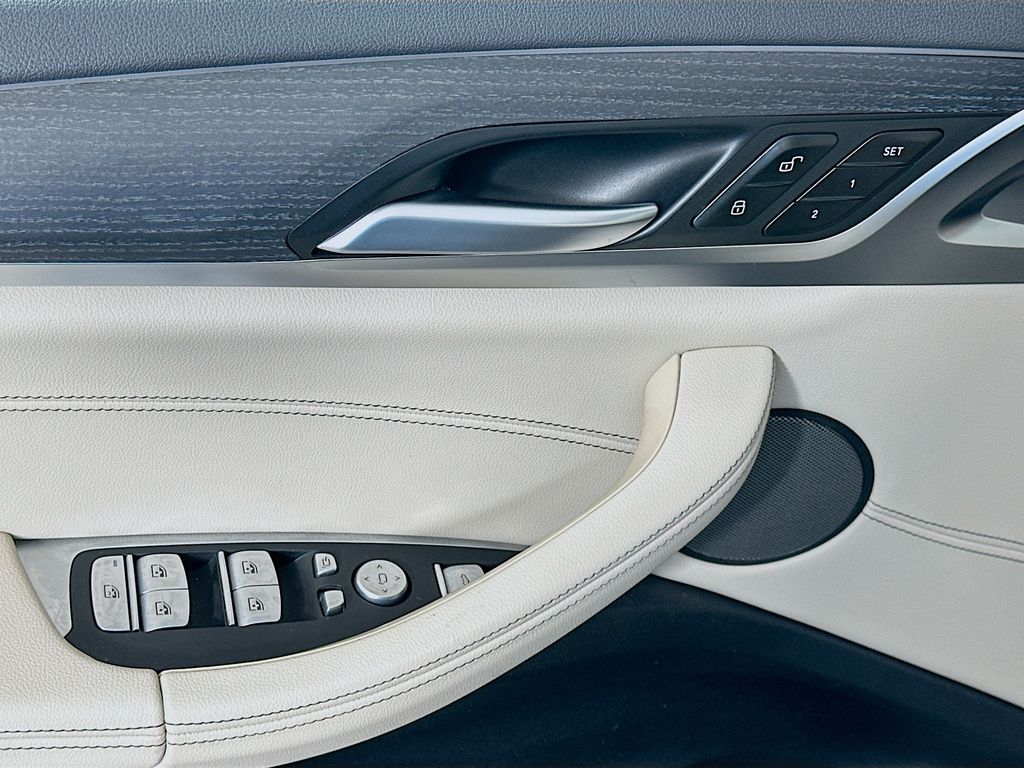 Thumbnail: 2023 BMW X3 - 18