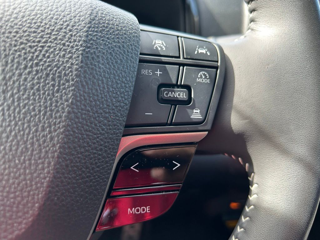 Thumbnail: 2025 Toyota Camry - 18