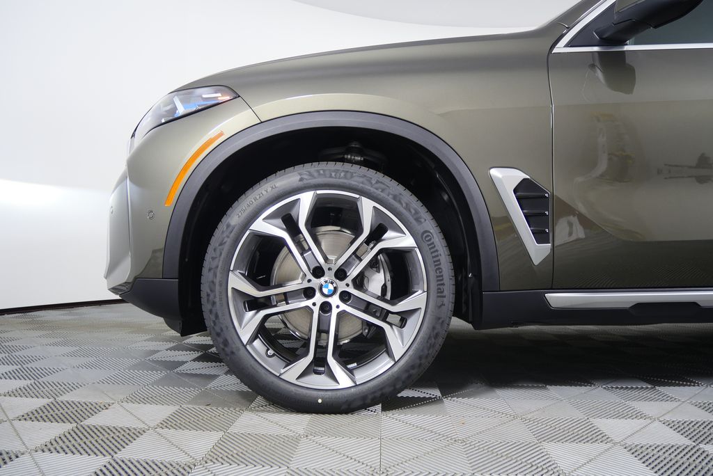 Thumbnail: 2026 BMW X5 - 7