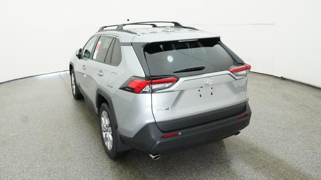Thumbnail: 2025 Toyota RAV4 - 3