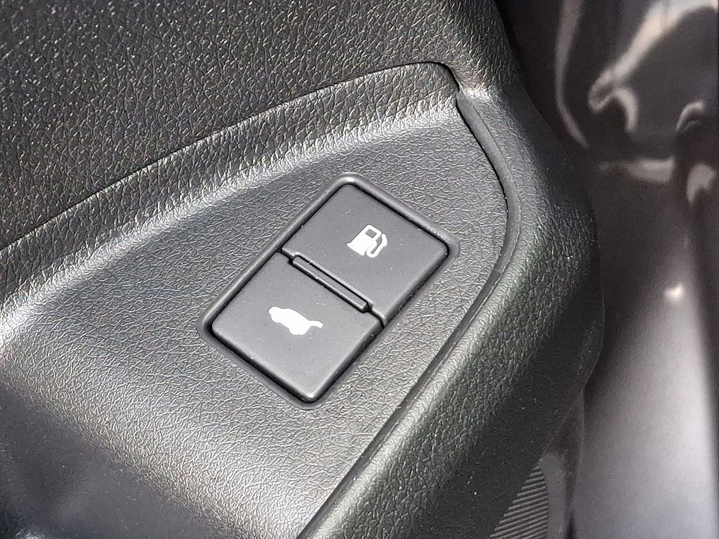 Thumbnail: 2016 Honda Pilot - 28