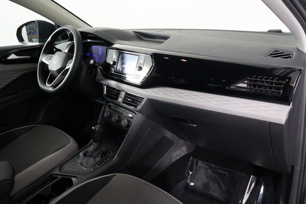2022 Volkswagen Taos S 9