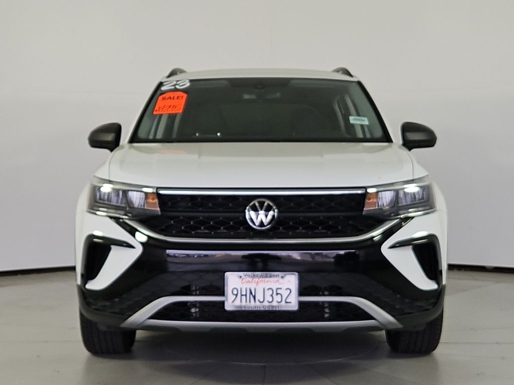 Thumbnail: 2023 Volkswagen Taos - 3