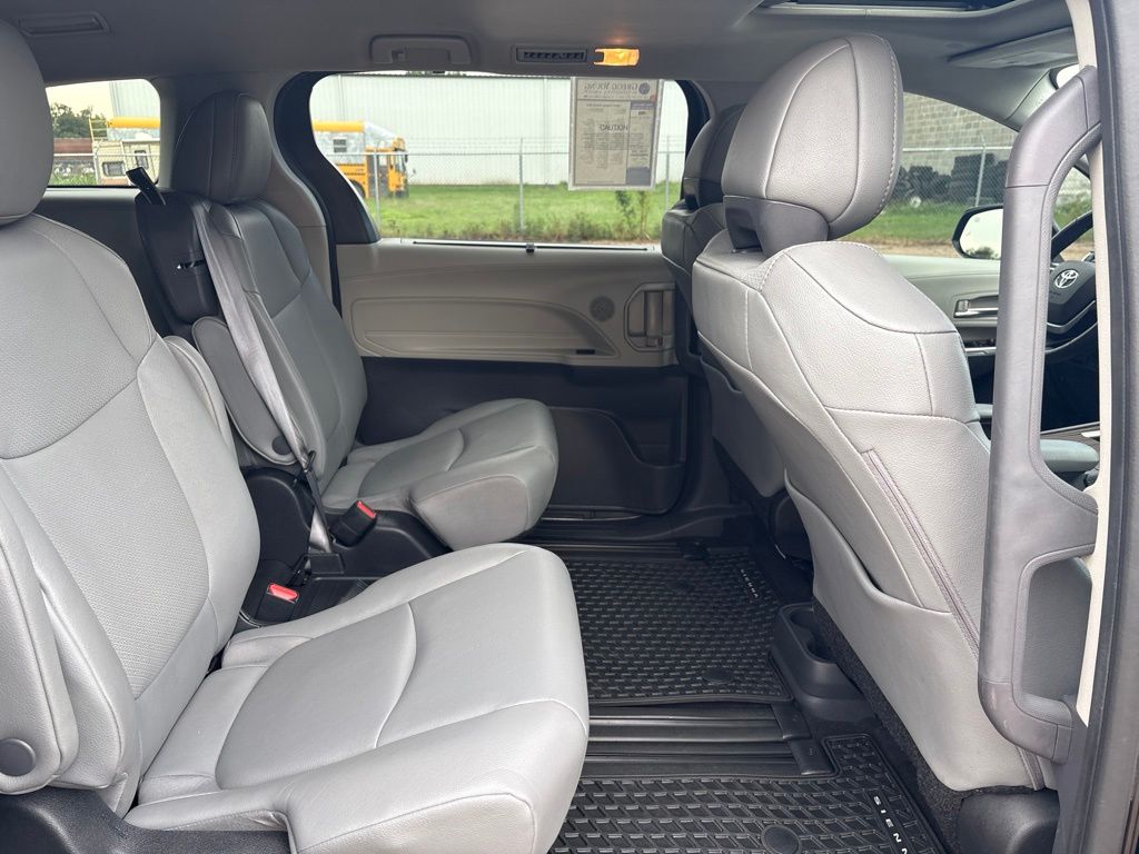 Used 2024 Toyota Sienna Van
