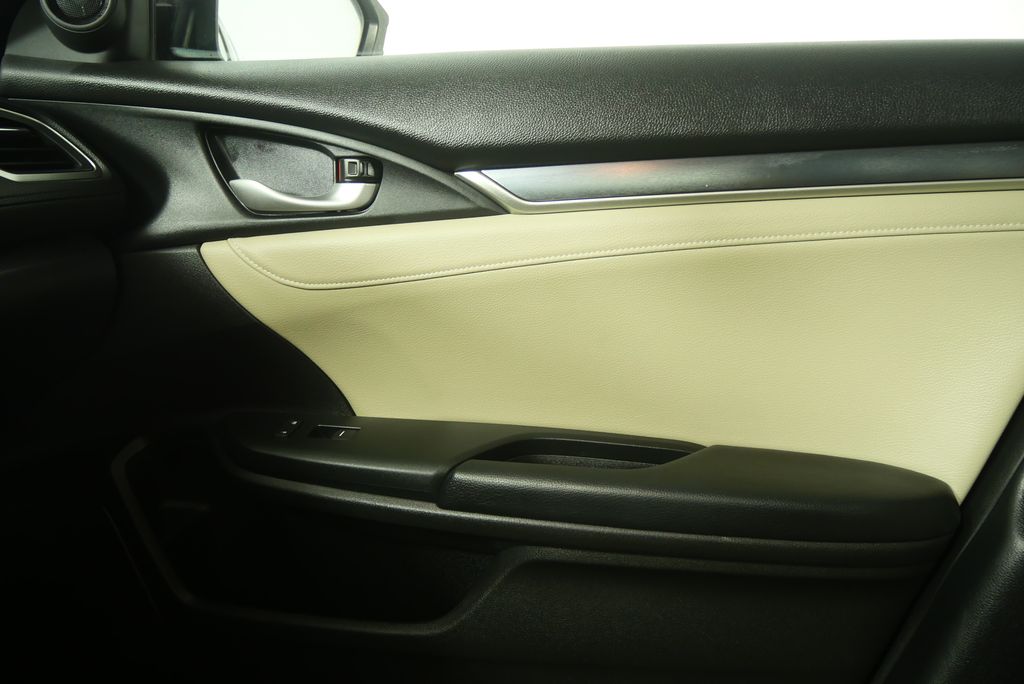 Thumbnail: 2017 Honda Civic - 27