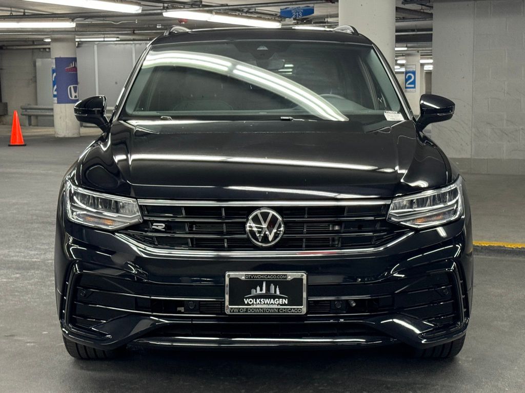 2023 Volkswagen Tiguan 2.0T SE R-Line Black 32