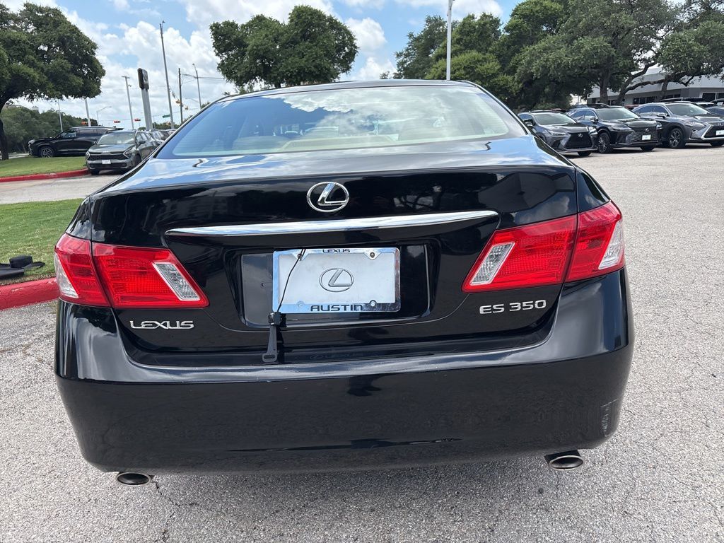 Thumbnail: 2009 Lexus ES - 4
