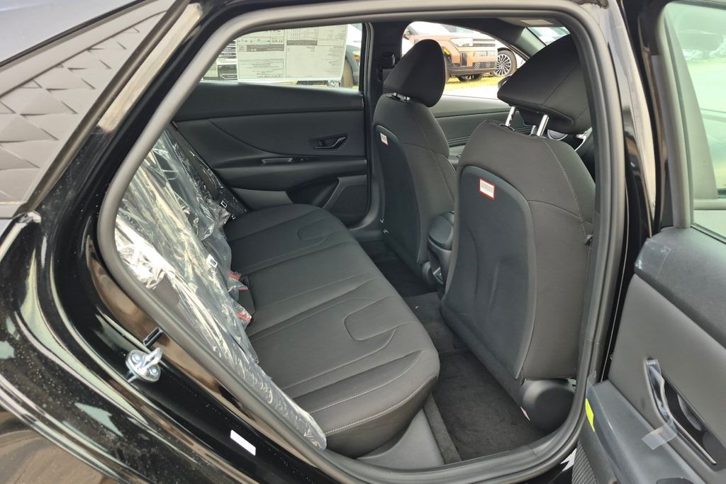 New 2026 Black Hyundai SEL Sport image 17
