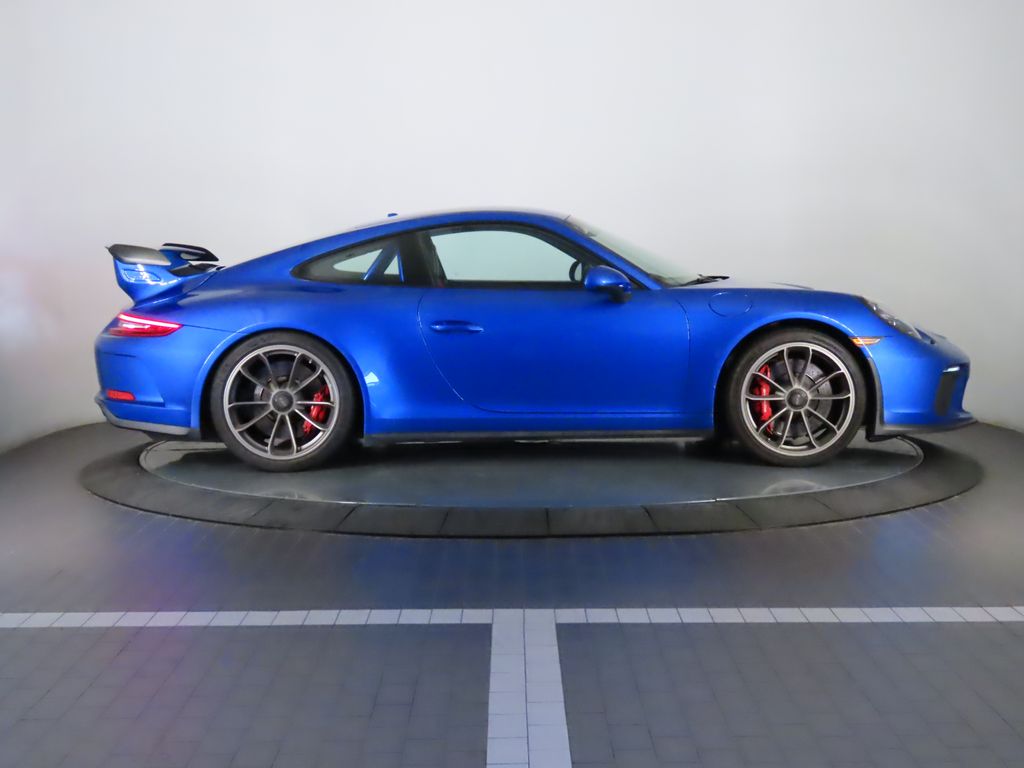 Thumbnail: 2018 Porsche 911 - 8