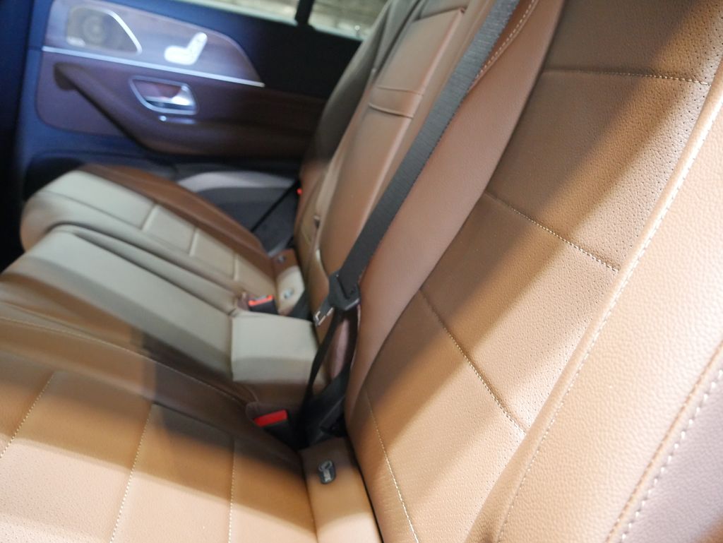 Thumbnail: 2026 Mercedes-Benz GLE - 24