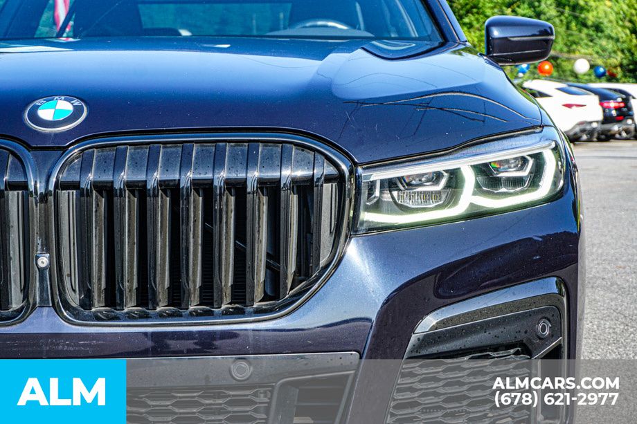 Used 2022 Black BMW 740i image 11