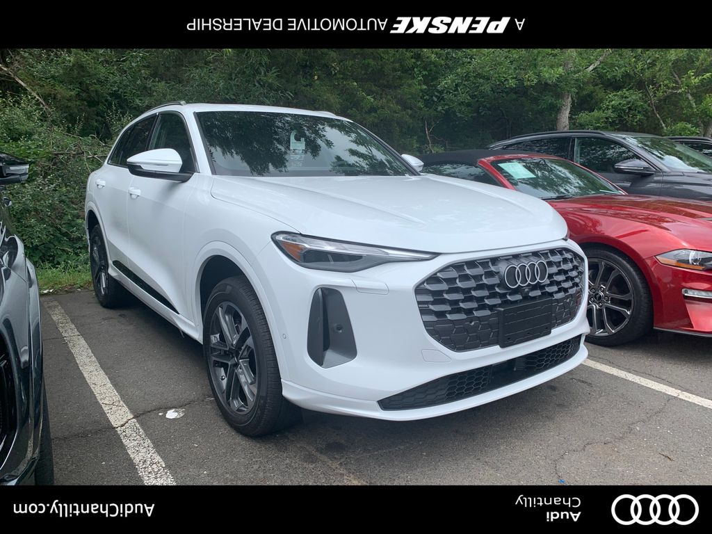 Thumbnail: 2025 Audi Q5 - 1