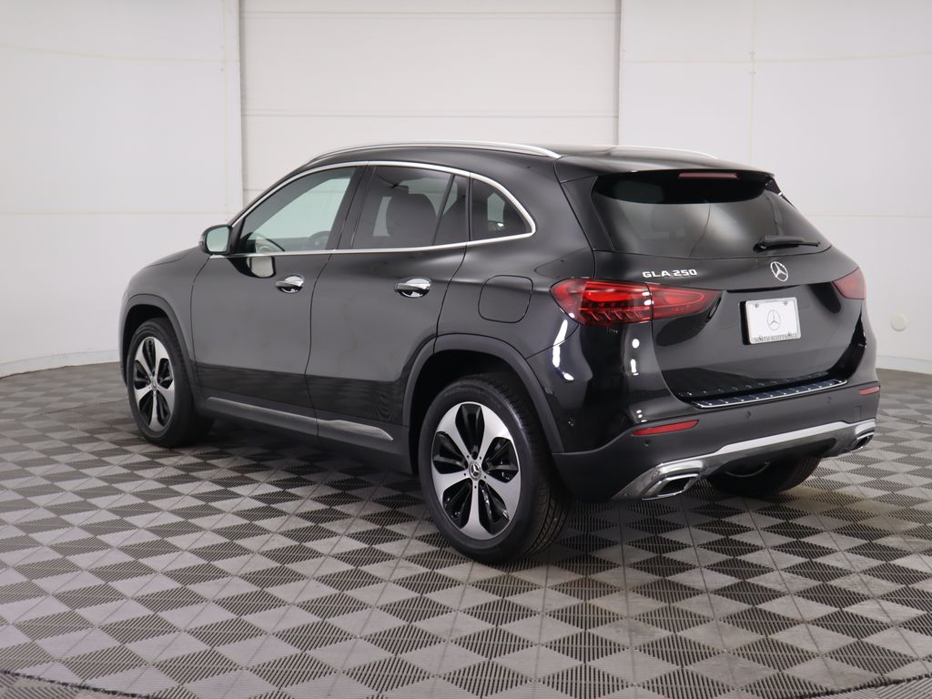 Thumbnail: 2026 Mercedes-Benz GLA - 7