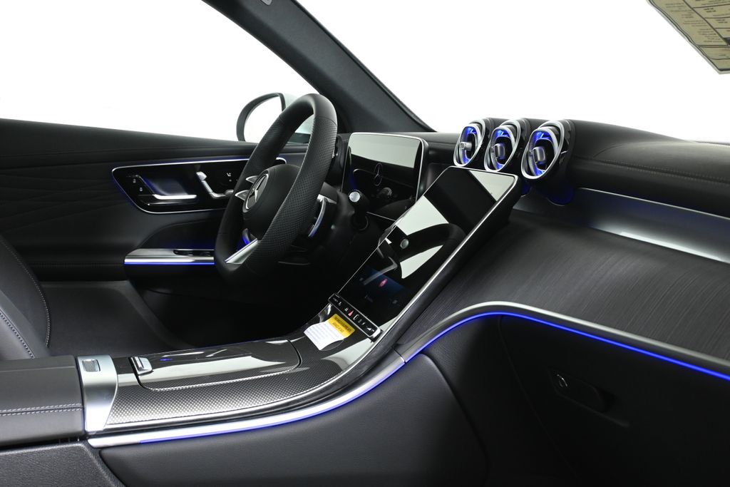 Thumbnail: 2026 Mercedes-Benz GLC - 32