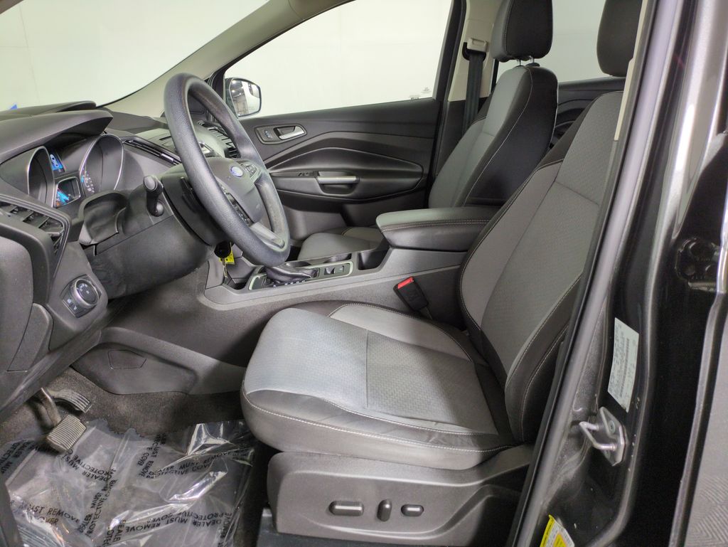 Used 2017 Ford Escape SE For Sale in Fort Wayne, IN