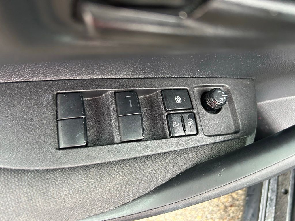 Thumbnail: 2025 Toyota Corolla - 15