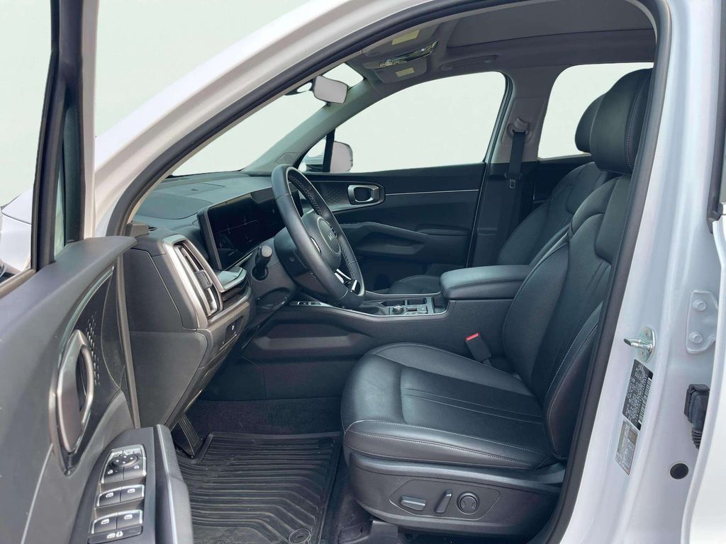 Certified Used 2025 Glacial White Pearl Kia S image 27