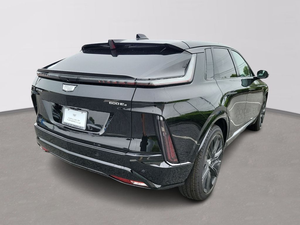 2024 Cadillac Lyriq Sport 4