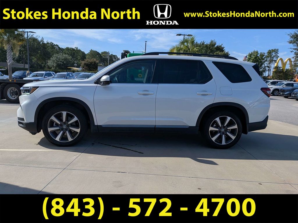 Used 2025 Honda Pilot SUV