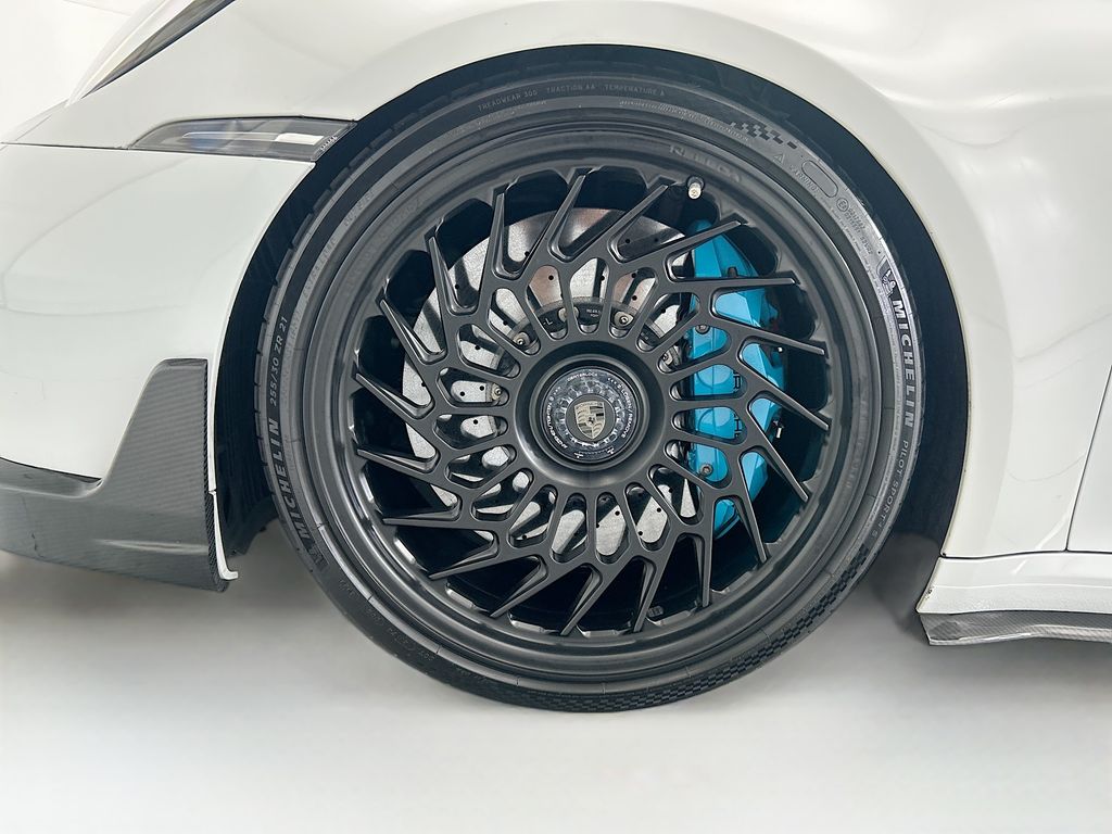 Thumbnail: 2021 Porsche 911 - 27