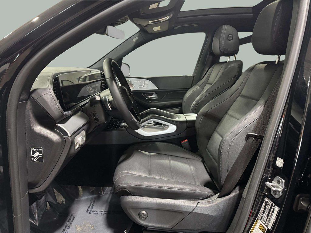 Used 2025 Black Mercedes-Benz GLS 450 image 5