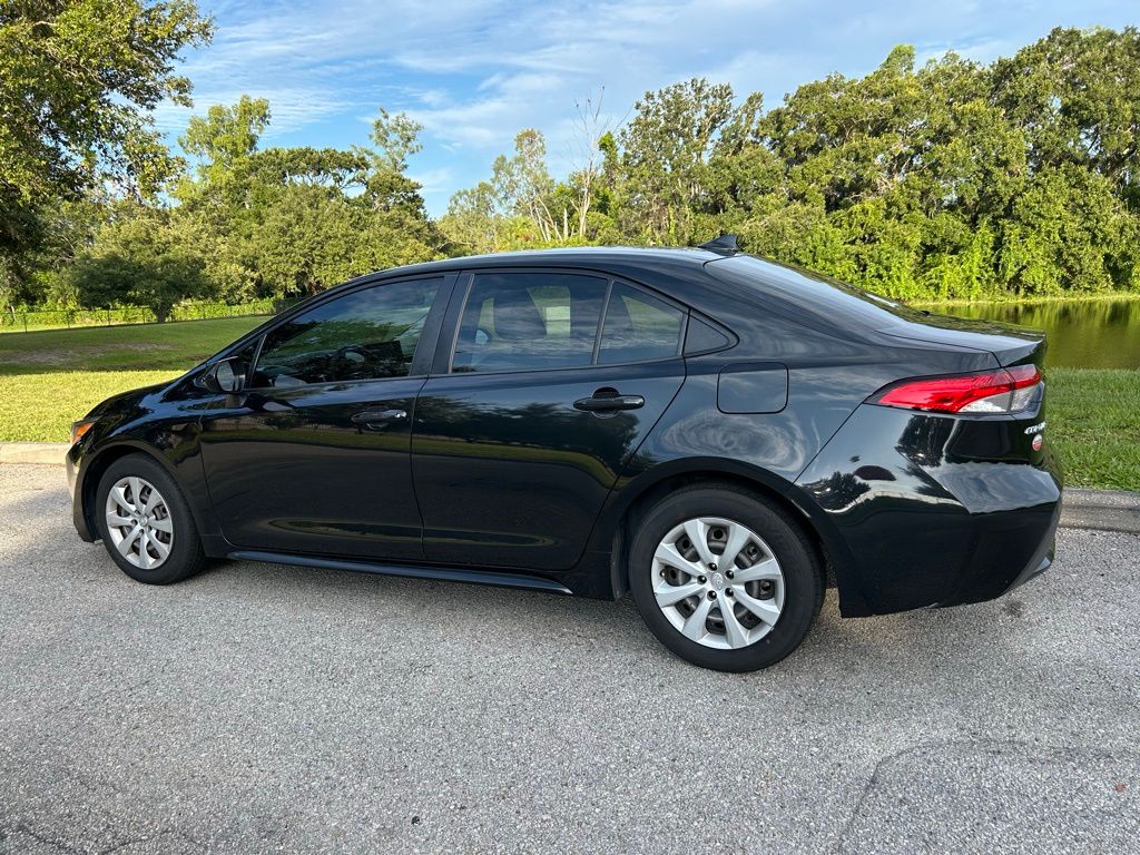 Thumbnail: 2022 Toyota Corolla - 3