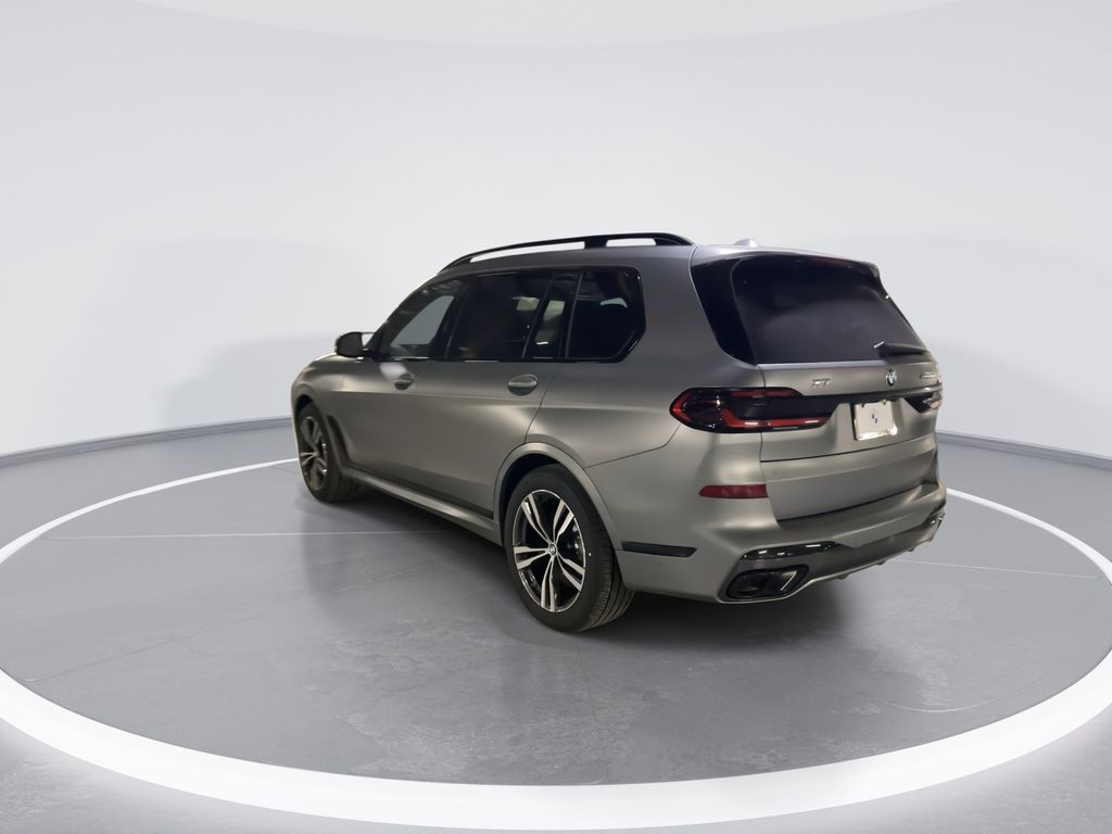 Thumbnail: 2026 BMW X7 - 6