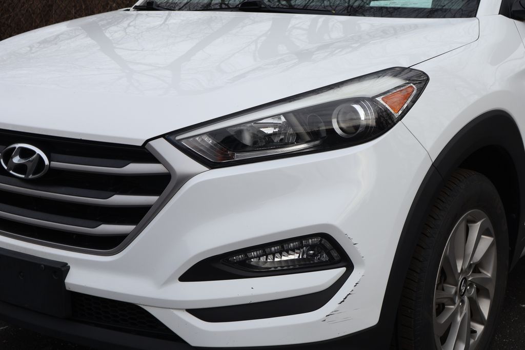 Thumbnail: 2017 Hyundai Tucson - 3