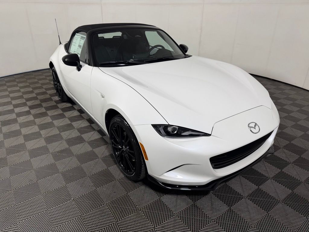 Snowflake White Pearl Mica 2026 Mazda MX-5 Miata Convertible Rear-Wheel Drive 6-Speed Manual