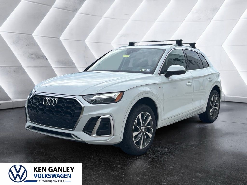 Glacier White Metallic 2022 Audi Q5 SUV / Crossover All-Wheel Drive 7-Speed Automatic