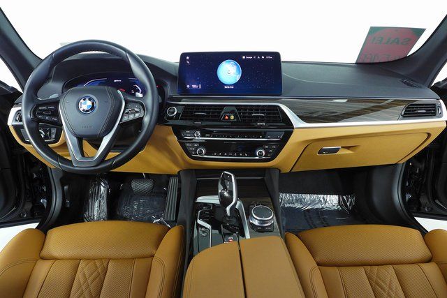 2022 BMW 5 Series 530e iPerformance 24