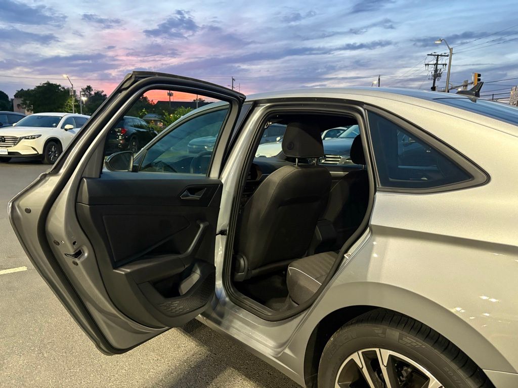 2024 Volkswagen Jetta 1.5T Sport photo