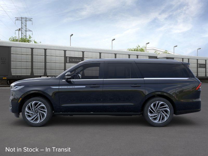 2025 Lincoln Navigator Reserve 3