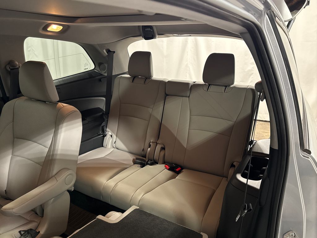 used 2016 Honda Pilot car, priced at $21,304