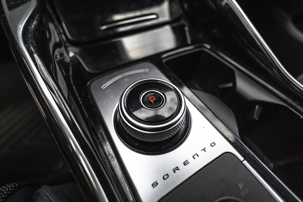 2023 Kia Sorento Plug In Hybrid SX Prestige thumbnail 15