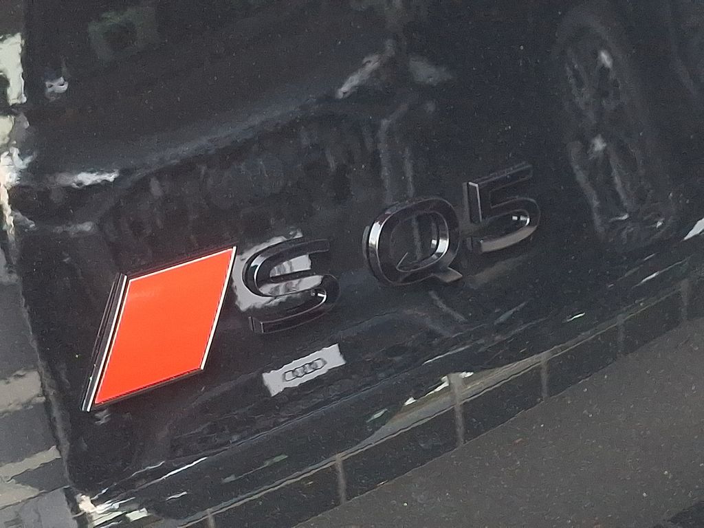 Thumbnail: 2026 Audi SQ5 - 22