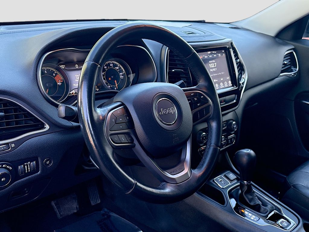 Used 2019 Black Jeep Limited image 9