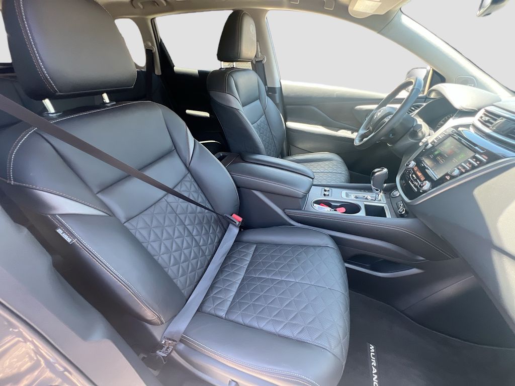 Used 2024 Gray Nissan Platinum image 29