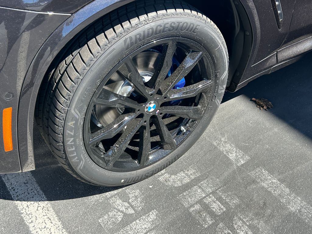 Thumbnail: 2025 BMW X4 - 3